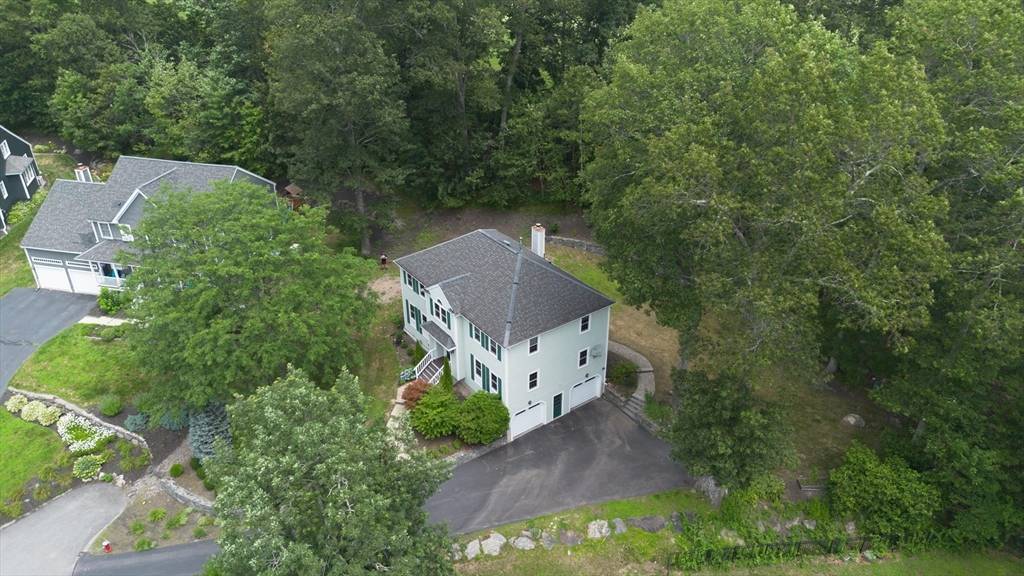 Grafton, MA 01519,9 Heidi Ln