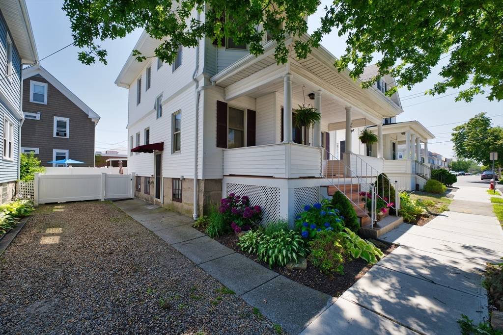 New Bedford, MA 02740,28 Priscilla St