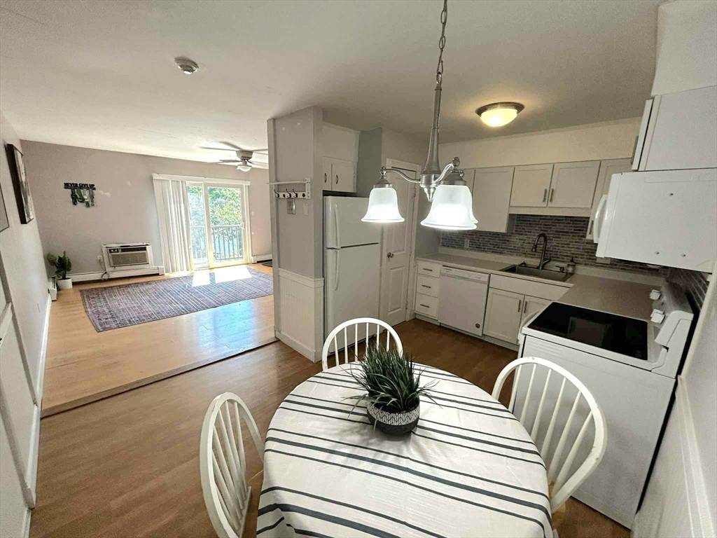 Plymouth, MA 02360,19 Chapel Hill Drive #9