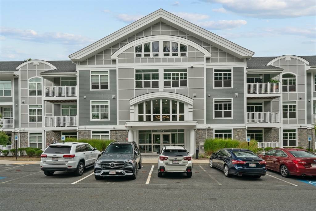 Sharon, MA 02067,635 Old Post Road #109