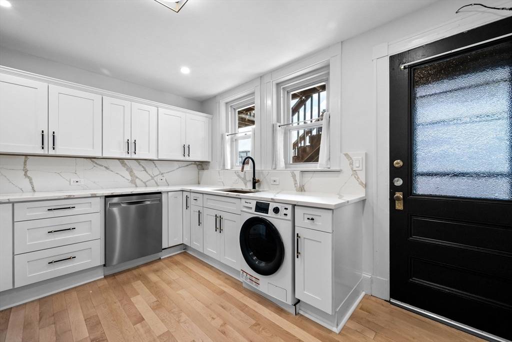 Salem, MA 01970,15 Lynde #18