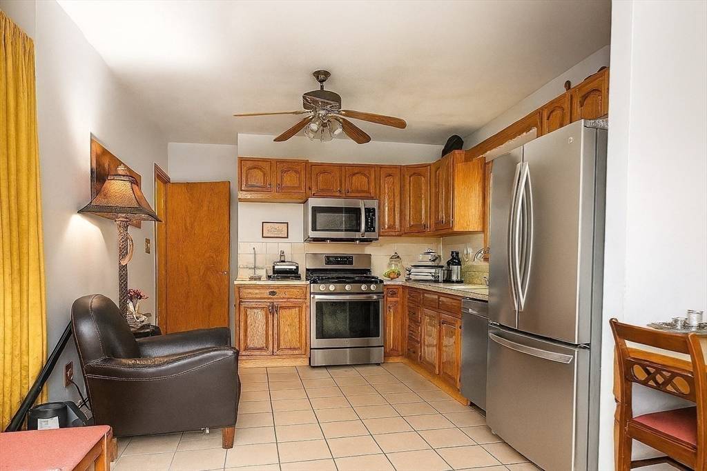 Cambridge, MA 02141,469 Windsor Street #1