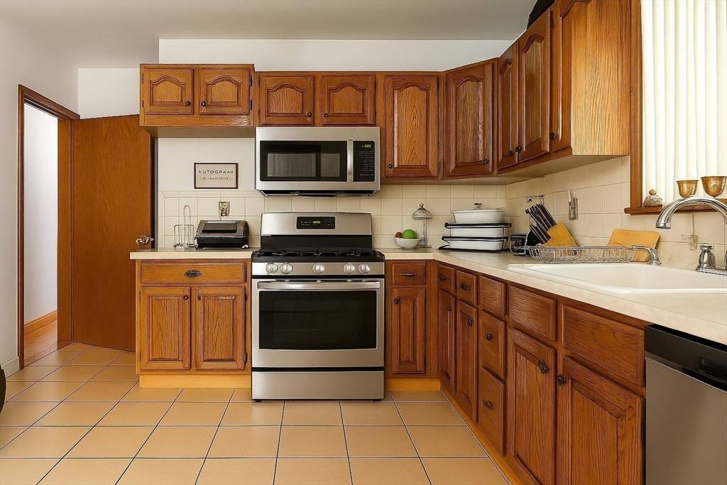 Cambridge, MA 02141,469 Windsor Street #1