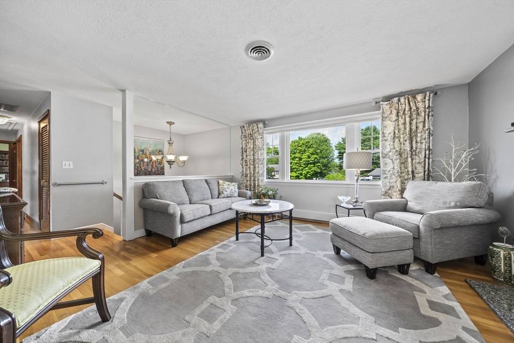 Weymouth, MA 02190,49 Woodman Cir