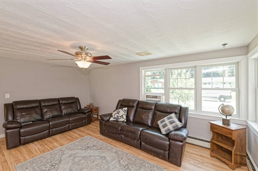 Framingham, MA 01701,6 Merlin St