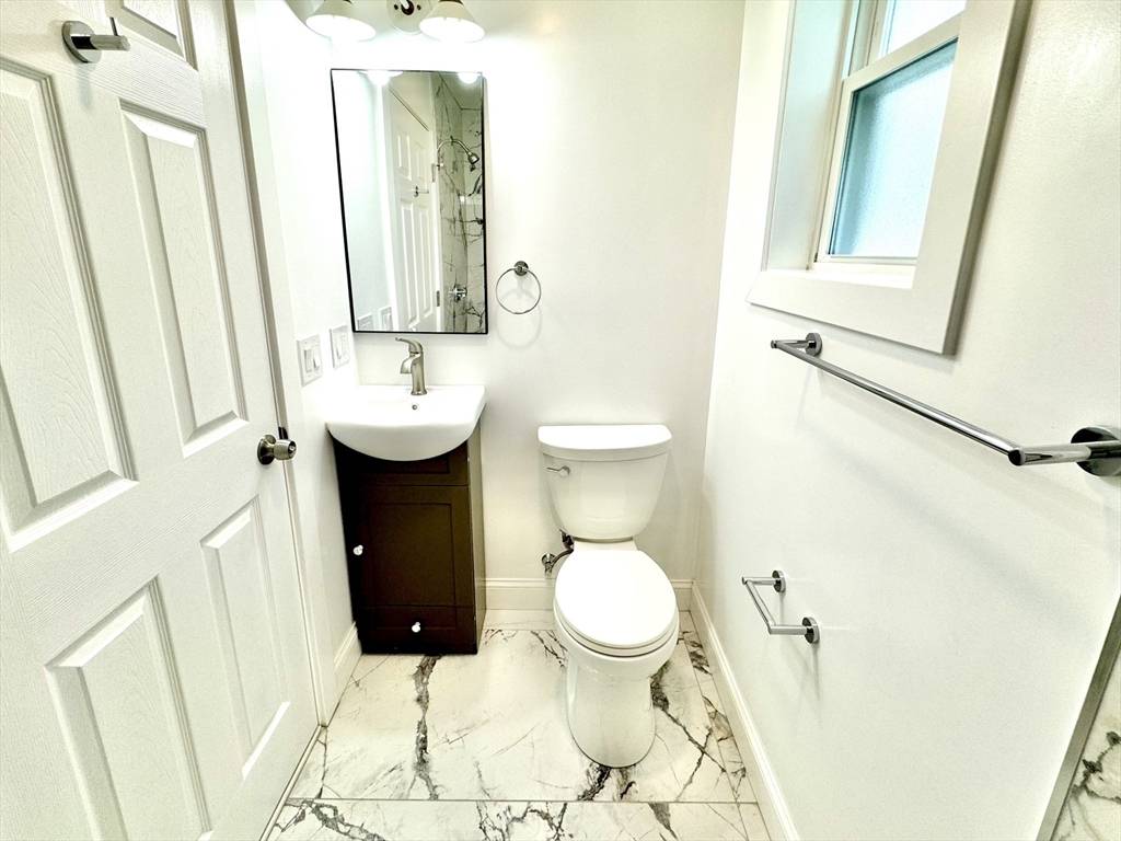 Somerville, MA 02143,5 Ward Street #3