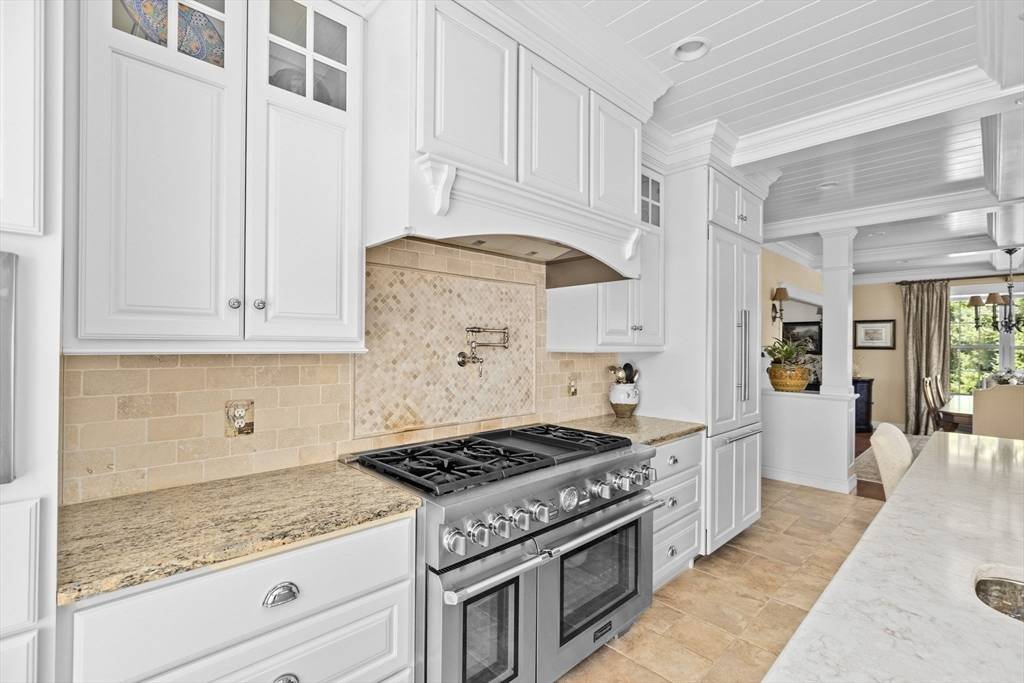 Hingham, MA 02043,5 Callahan Pl