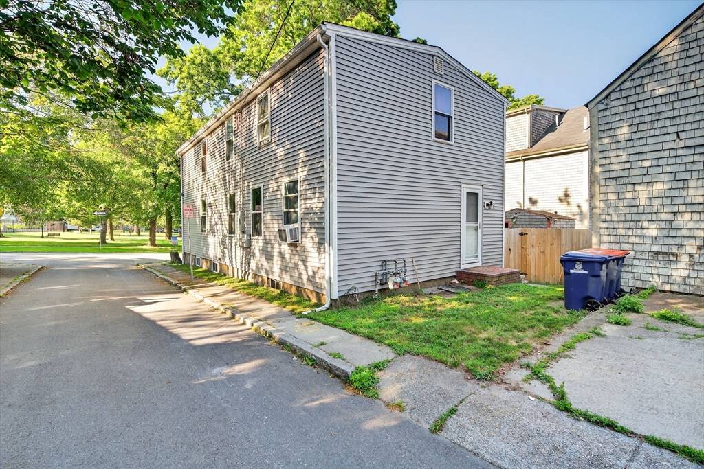 New Bedford, MA 02740,28 Pearl St