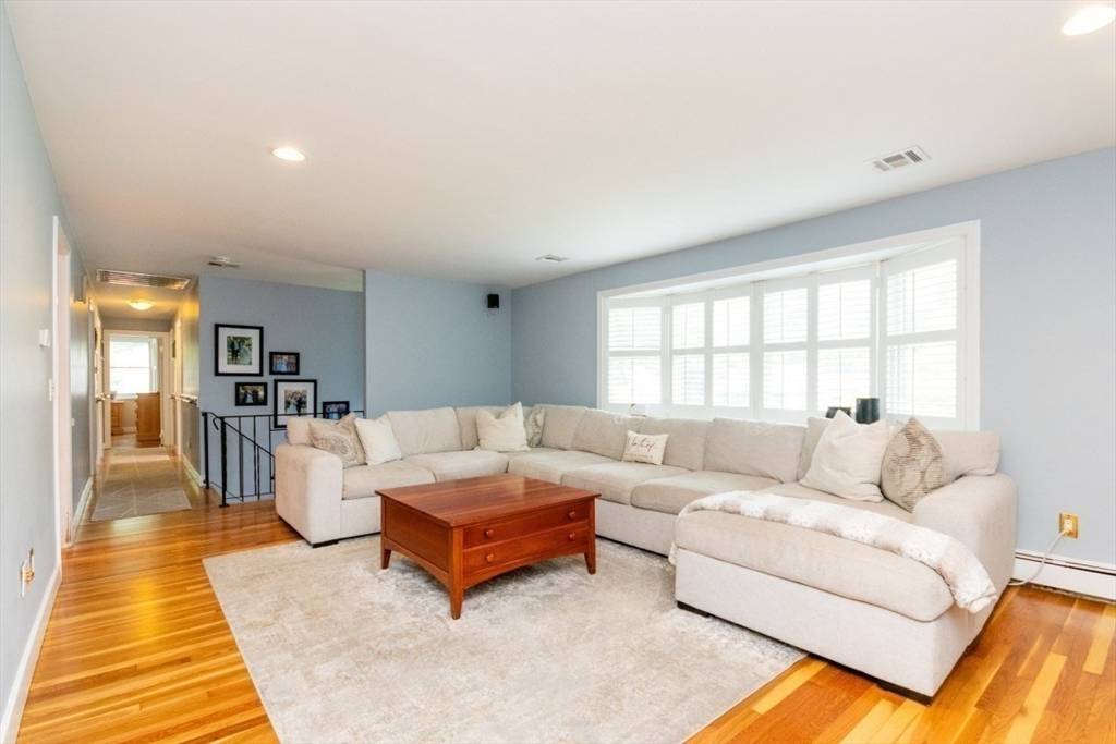 Natick, MA 01760,83 Pine St