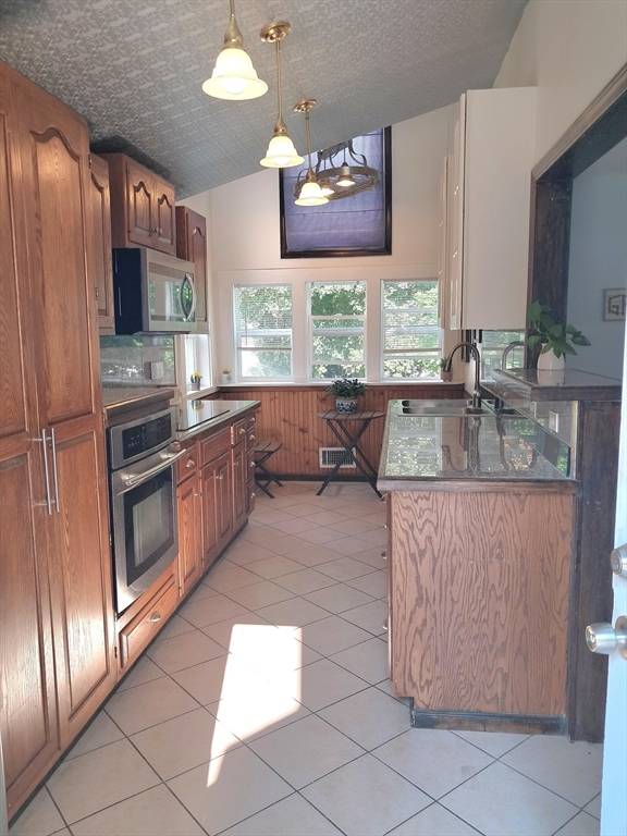 Nashua, NH 03064,43 Cross St