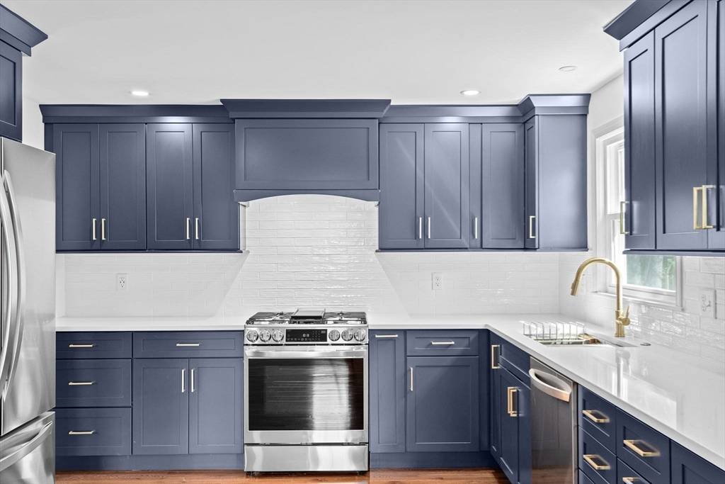 Scituate, MA 02066,138 Country Way