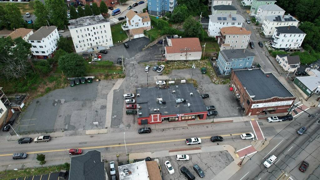 Worcester, MA 01605,107 E Central St