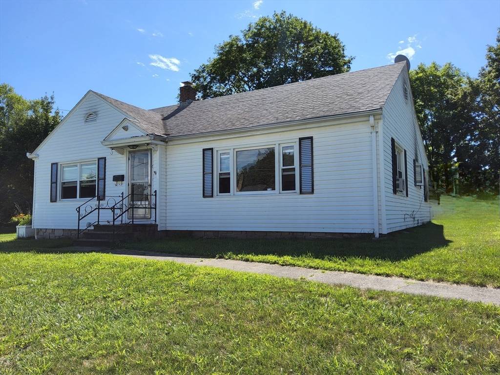 Webster, MA 01570,6 Crosby St