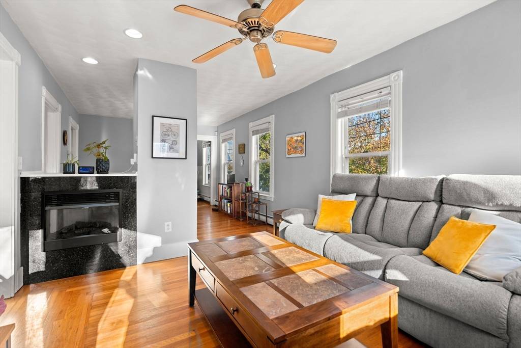 Somerville, MA 02145,64 Grant St. #2