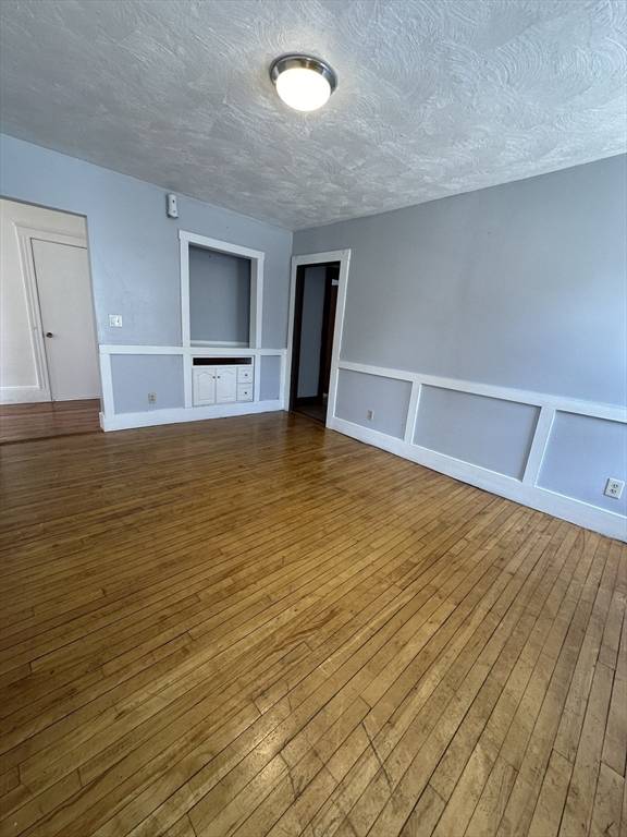 Haverhill, MA 01832,10 Porter St #2