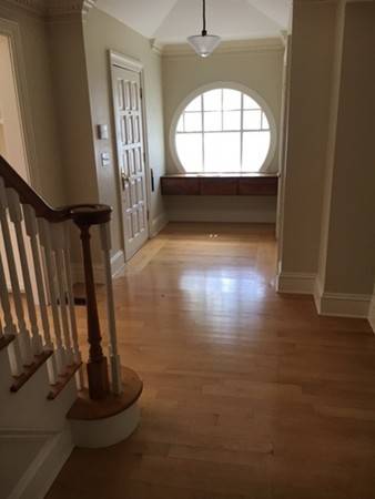 Cambridge, MA 02138,9 Dunstable Road #1F