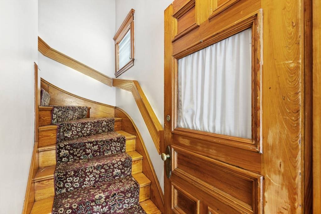 Somerville, MA 02144,46 Bromfield Rd