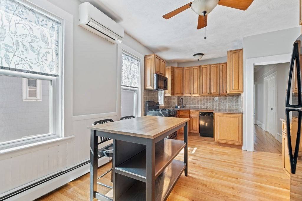 Boston, MA 02130,28 Goldsmith St #2