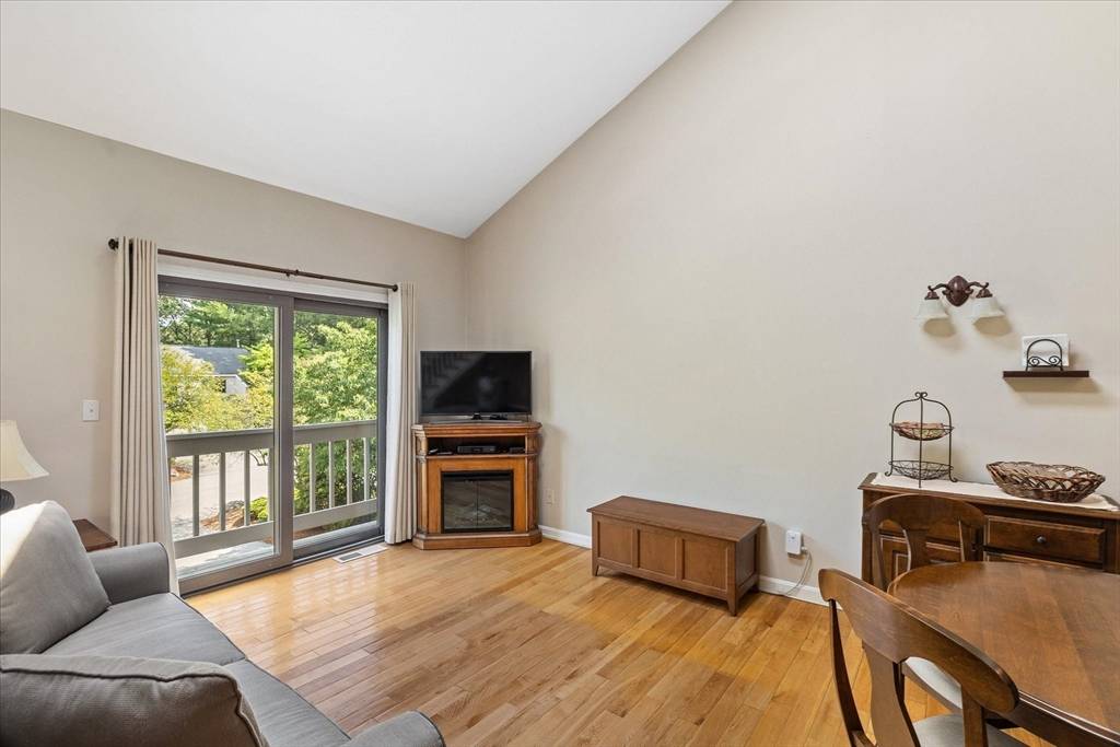 Grafton, MA 01536,10 Samuel Drive #10