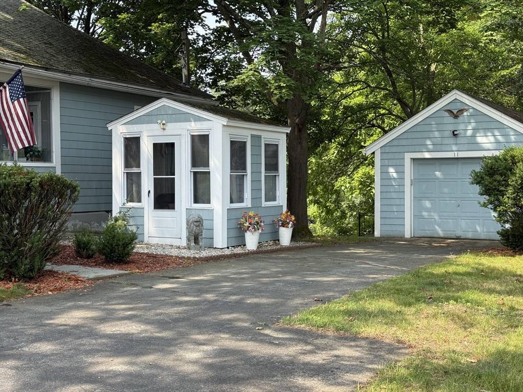 Lawrence, MA 01843,11 Devonshire Street