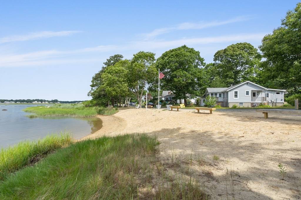 Wareham, MA 02571,20 Bayside Avenue