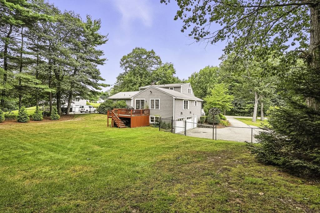 Foxboro, MA 02035,128 Beach St
