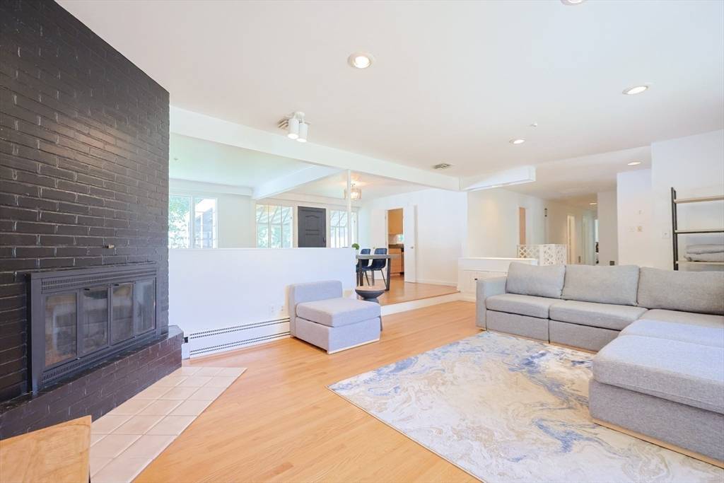 Worcester, MA 01609,44 Ellis Dr