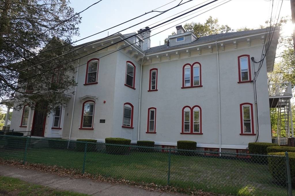 Newton, MA 02460,73 Elm Road #3
