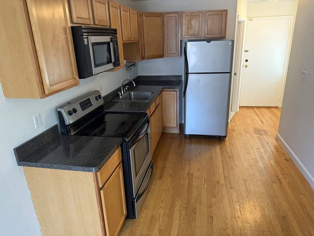 Boston, MA 02128,160 Cottage St #2