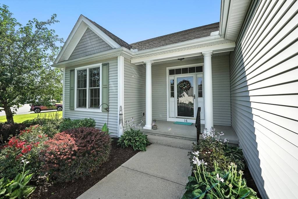 East Longmeadow, MA 01028,16 Broadleaf Circle #16