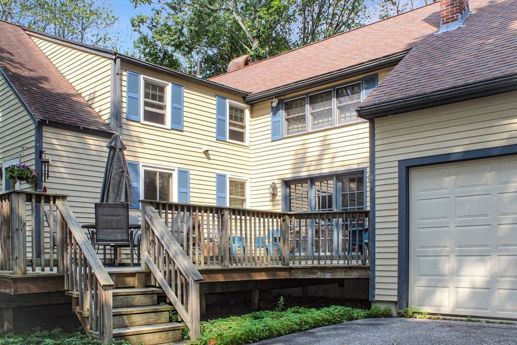 Shrewsbury, MA 01545,10 Karen Ave