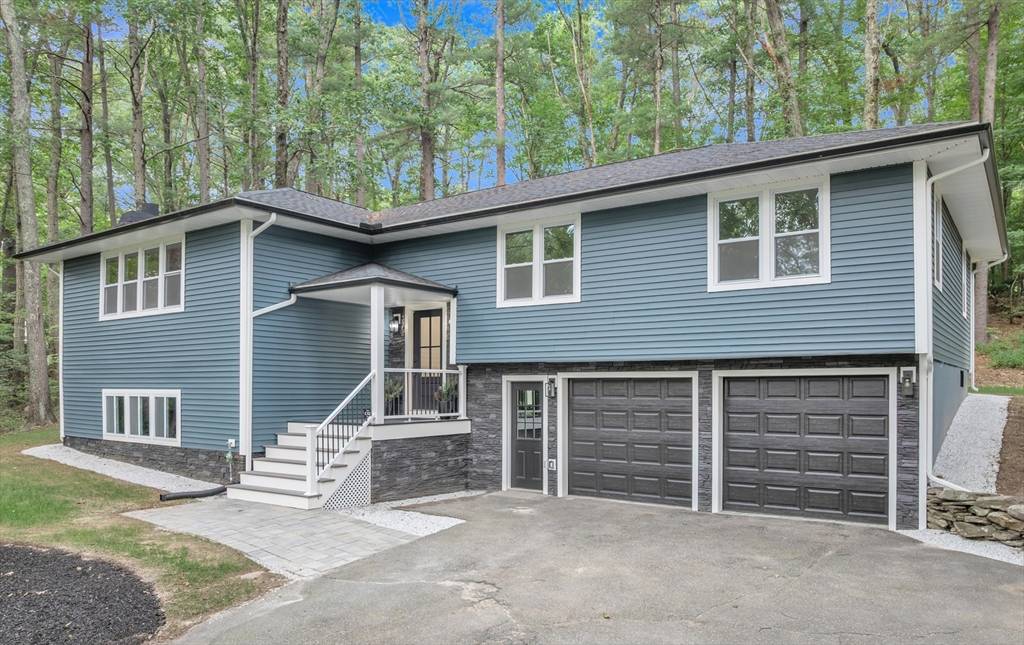 Sturbridge, MA 01566,7 Woodlawn Dr