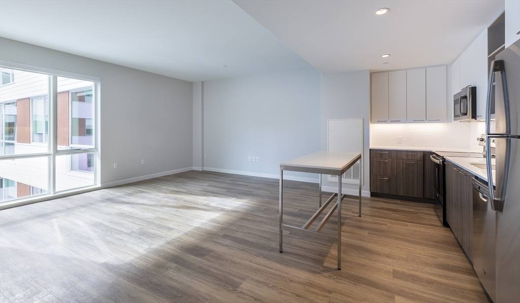 Cambridge, MA 02142,50 Rogers St. #306