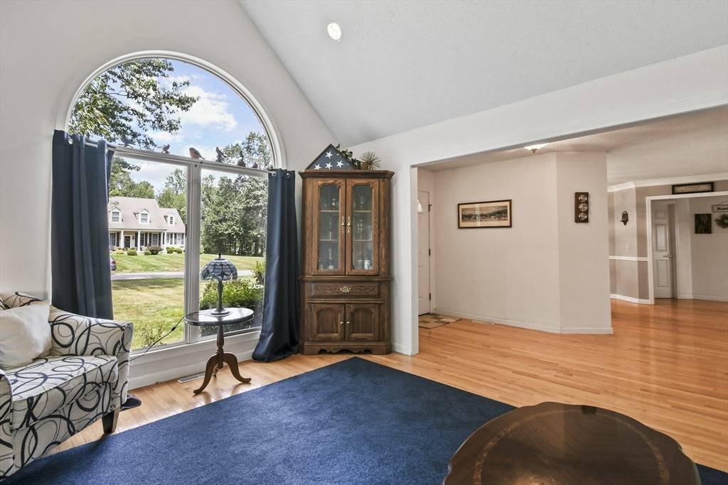 East Longmeadow, MA 01028,40 Rollins Drive