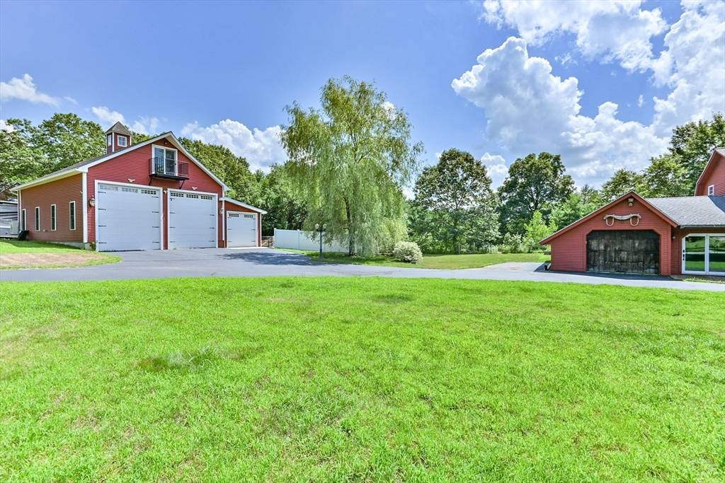Dudley, MA 01571,95 Charlton Rd