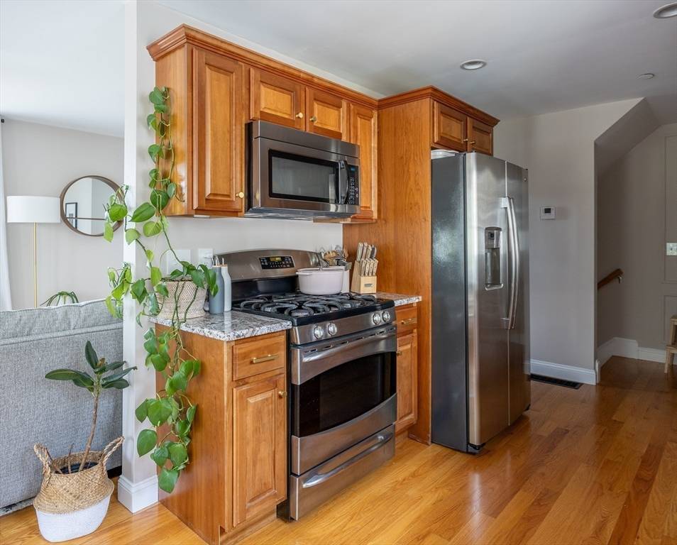 Wakefield, MA 01880,2 Gates Lane #A