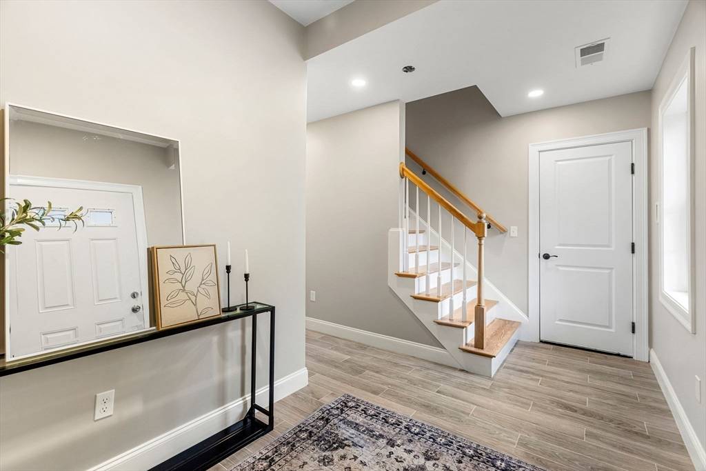 North Andover, MA 01845,156 Chestnut Street #15