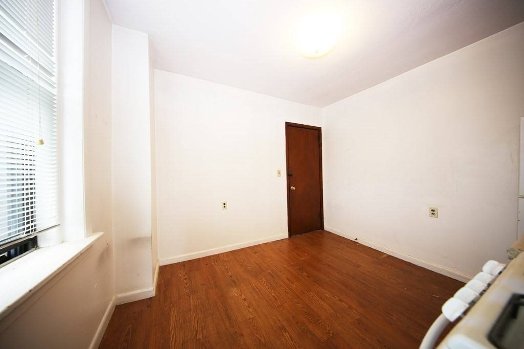 Boston, MA 02135,410 Market Street #1