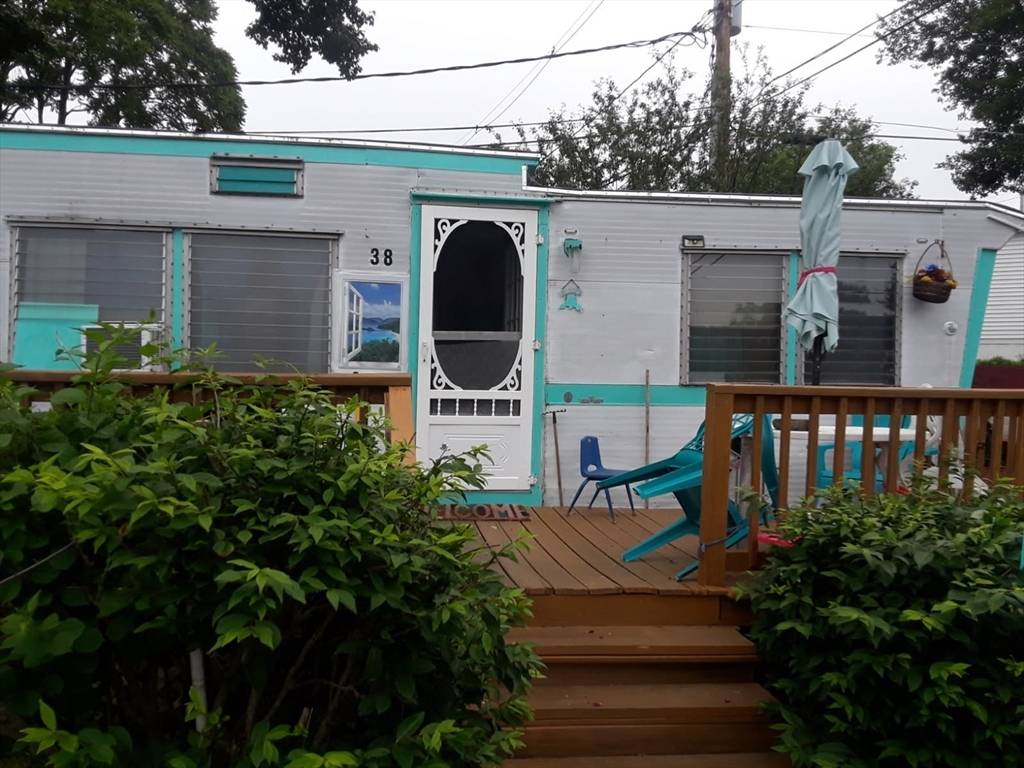 Peabody, MA 01960,154 Newbury #38