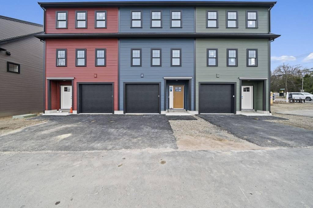 Canton, MA 02021,85 Neponset Street #85