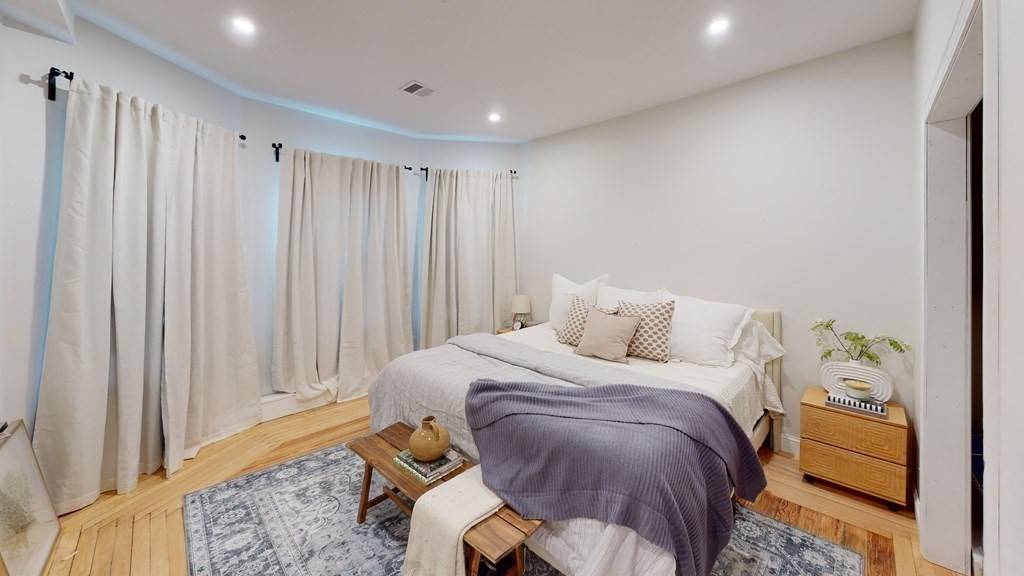 Boston, MA 02124,12 York #1