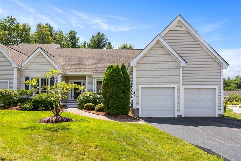 Westford, MA 01886,14 Sandstone Rd #14