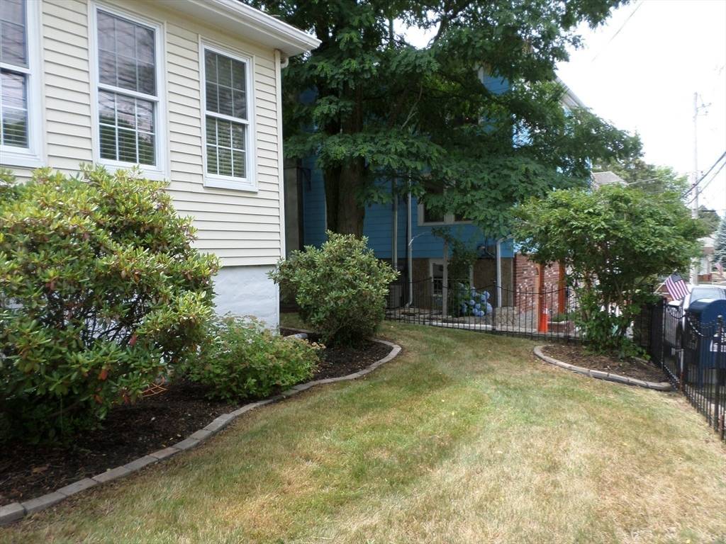 Peabody, MA 01960,36 Forest St