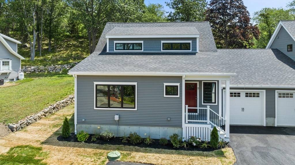 Gloucester, MA 01930,28 Riverview Rd #A