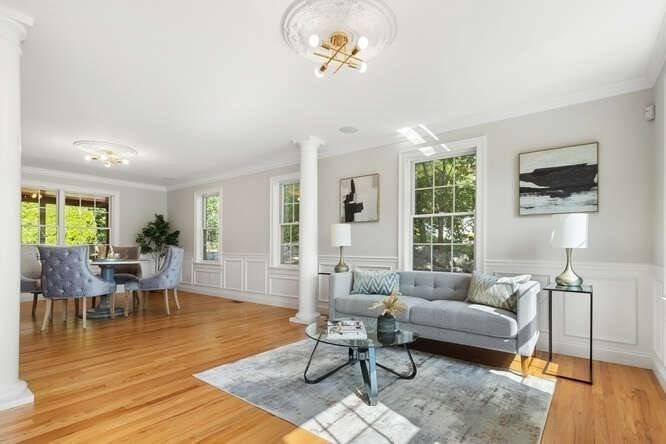Stoneham, MA 02180,27 Murdoch Rd