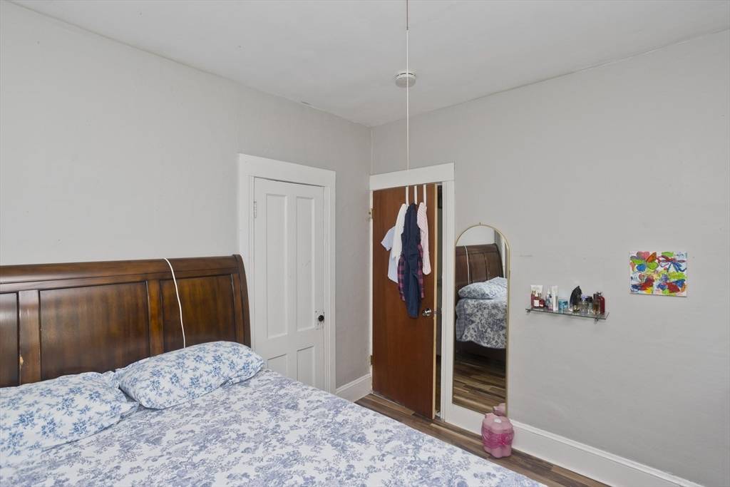 Springfield, MA 01108,16-18 Malden St