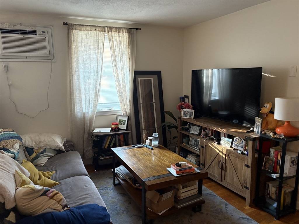 Boston, MA 02129,1 Salem #2B