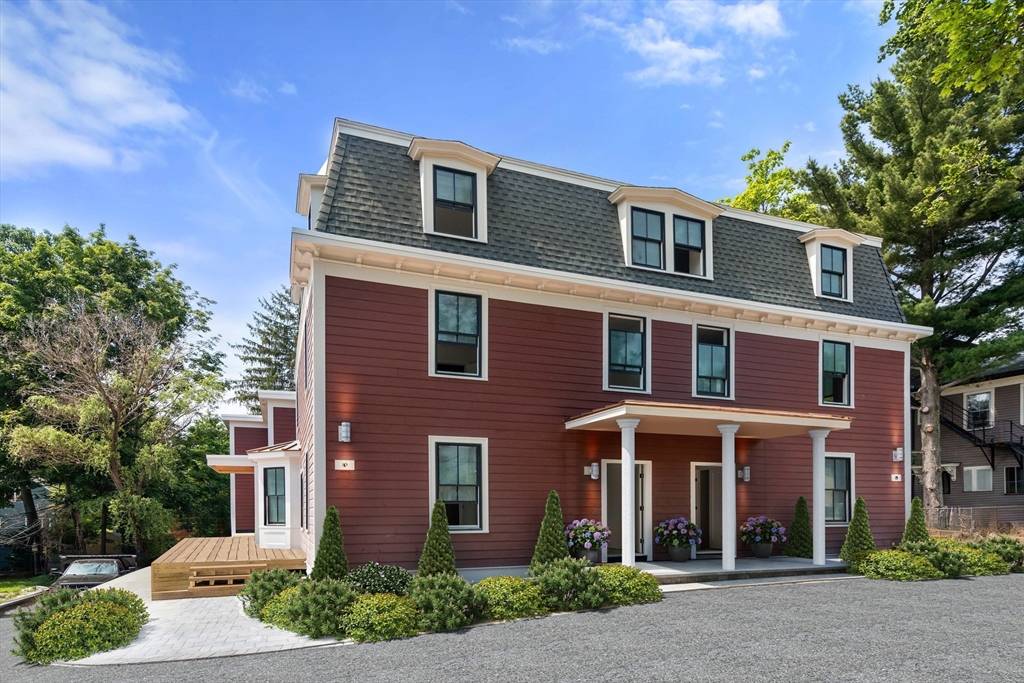 Brookline, MA 02445,12 Goodwin Place #Unit 12-1