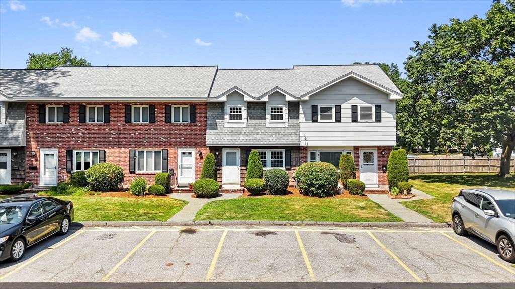 Methuen, MA 01844,23 Constitution Way #23