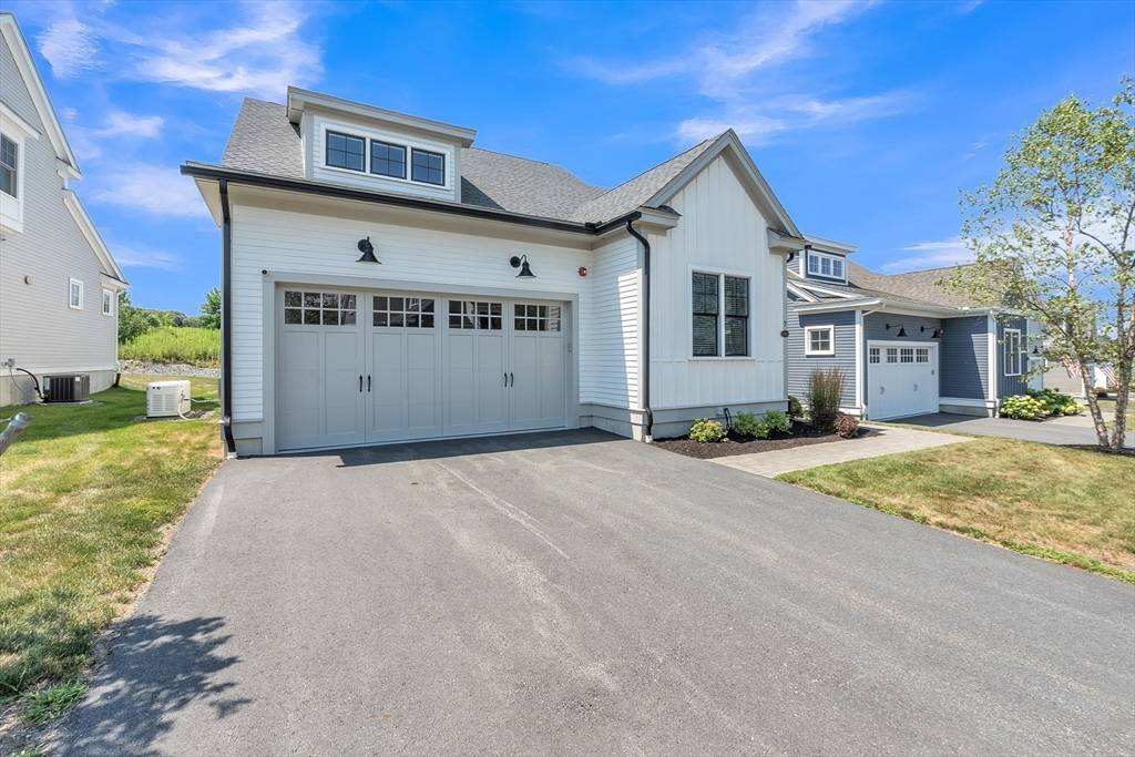 Hopkinton, MA 01748,7 Weston Lane #7